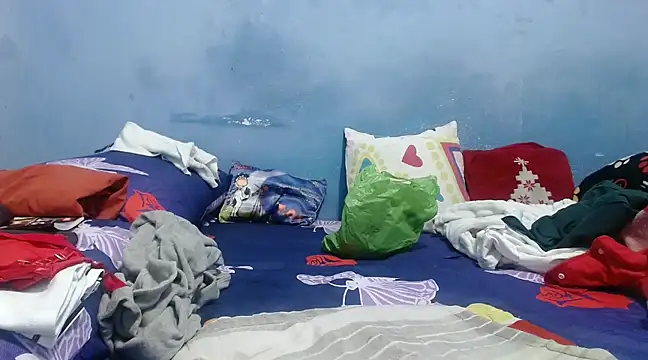 ebony cristal1 online show from 02/12/25, 12:05