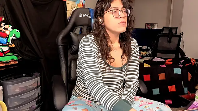 ShinyCherub online show from 11/15/25, 03:19