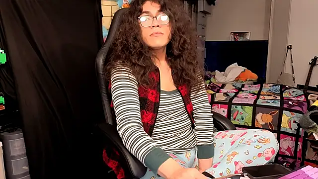 ShinyCherub online show from 11/30/25, 06:39