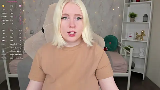 art lovee online show from 02/26/25, 11:41