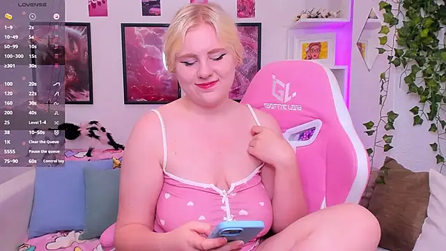 art lovee online show from 09/25/25, 01:09