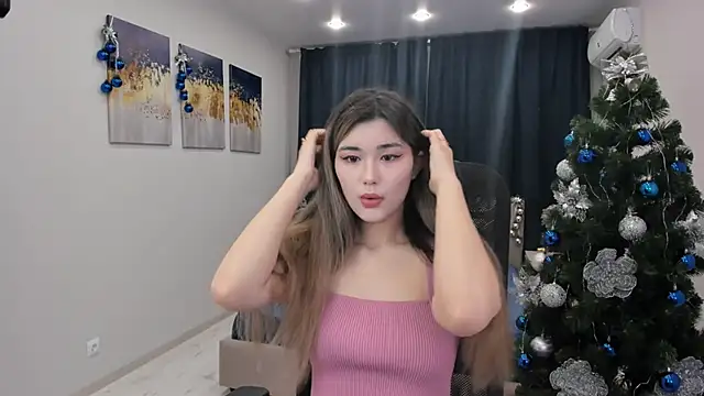 AnneTLi online show from 12/17/24, 03:39