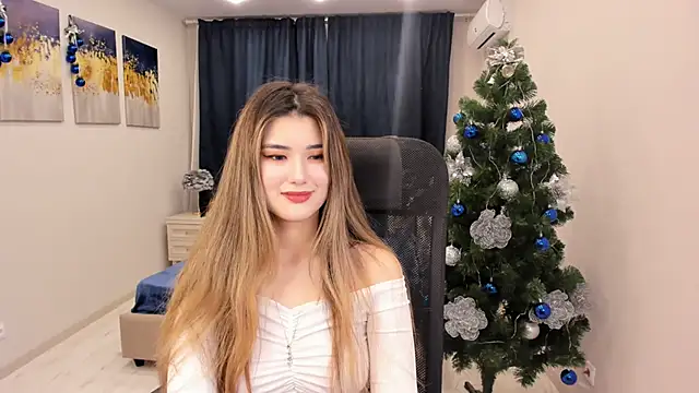 AnneTLi online show from 12/30/24, 06:42