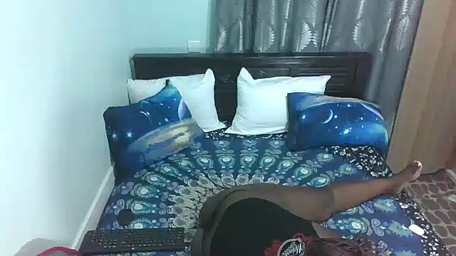 Darkberry online show from 11/02/25, 08:11