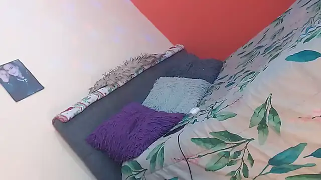 Snapshot of Babylolatop chatting on 02/07/25, 05:51 Babylolatop online show from 02/07/25, 05:51