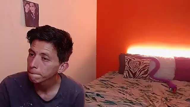 Snapshot of Babylolatop chatting on 02/28/25, 07:56 Babylolatop online show from 02/28/25, 07:56