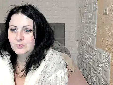 Lillian2 online show from 03/06/25, 07:14