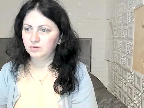 Lillian2 online show from 03/16/25, 06:09