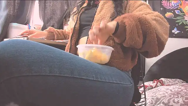 MYFAVOURITESTRAGER online show from 10/16/25, 03:35