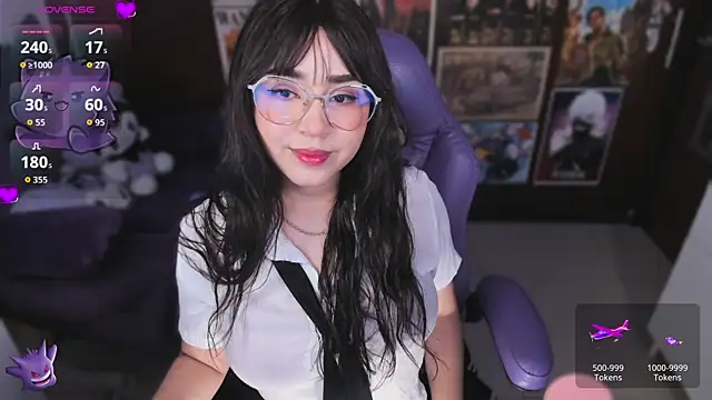 Snapshot of emi_cute chatting on 09/17/25, 06:26 emi cute online show from 09/17/25, 06:26