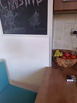 Isabellaa04 online show from 02/06/25, 09:11