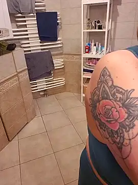 Isabellaa04 online show from 09/17/25, 07:43