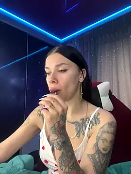 Queen of pain online show from 11/07/25, 06:24