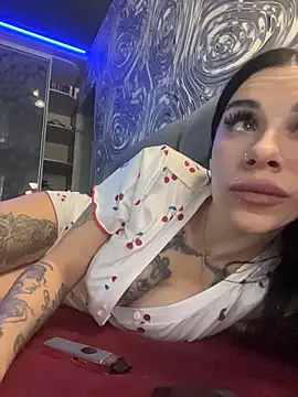 Queen of pain online show from 01/08/26, 07:21