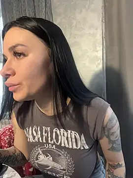 Queen of pain online show from 04/30/26, 05:03