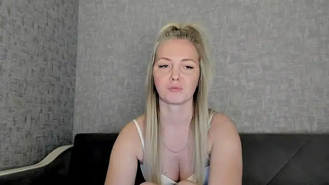 iam Venus online show from 02/20/26, 03:45