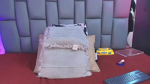  MiaBrown  online show from 09/16/25, 12:06