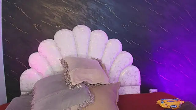  MiaBrown  online show from 03/25/26, 12:11