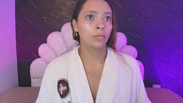  MiaBrown  online show from 05/20/26, 12:00