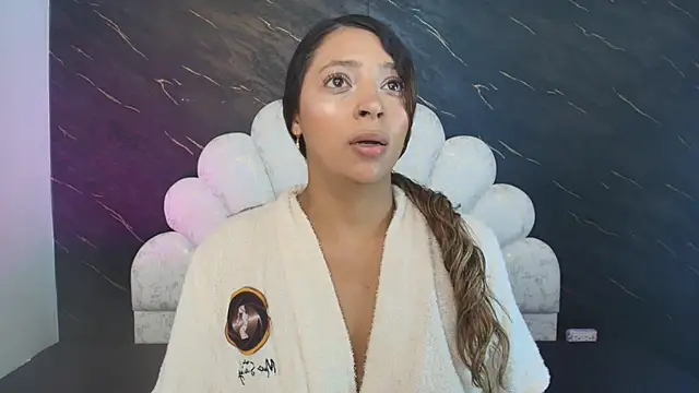  MiaBrown  online show from 05/30/26, 12:13