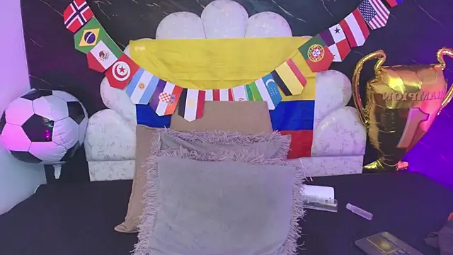  MiaBrown  online show from 07/04/26, 12:11