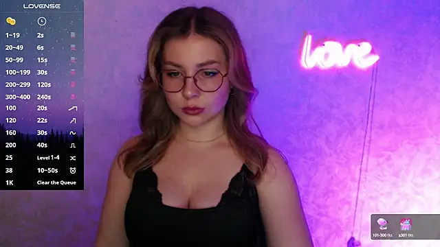 Leah Reed online show from 02/24/25, 01:42