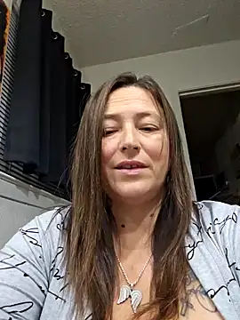 Snapshot of angelbaby1998 chatting on 12/22/24, 09:00 angelbaby1998 online show from 12/22/24, 09:00