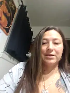 Snapshot of angelbaby1998 chatting on 01/11/25, 07:06 angelbaby1998 online show from 01/11/25, 07:06