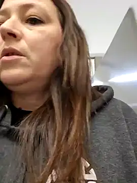 Snapshot of angelbaby1998 chatting on 01/18/25, 04:48 angelbaby1998 online show from 01/18/25, 04:48