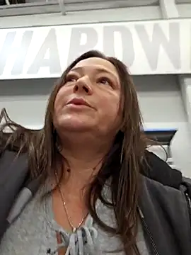 Snapshot of angelbaby1998 chatting on 02/14/25, 07:44 angelbaby1998 online show from 02/14/25, 07:44