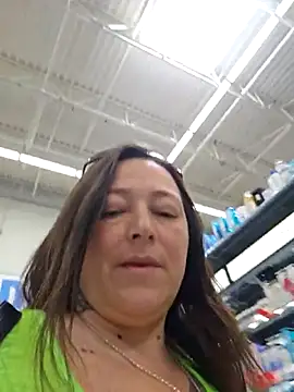 Snapshot of angelbaby1998 chatting on 03/17/25, 08:51 angelbaby1998 online show from 03/17/25, 08:51