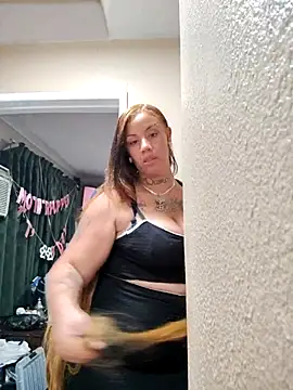 assonphatphat online show from 11/13/25, 04:11