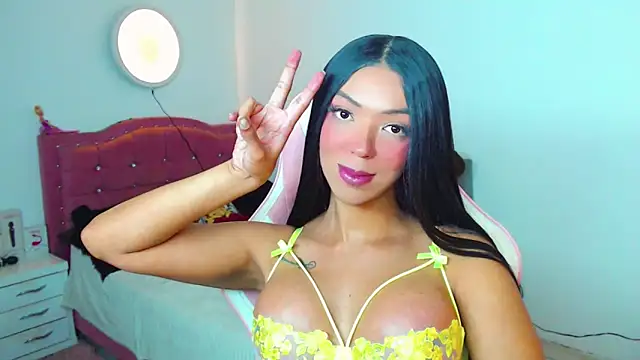 Tanedra collings online show from 04/13/26, 02:17