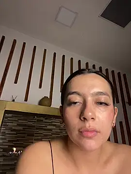 Nicollemays online show from 02/22/25, 12:38