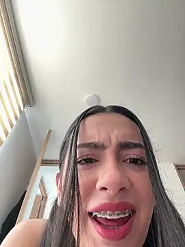 Nicollemays online show from 03/21/26, 03:26