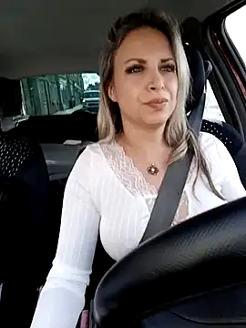 Snapshot of Cute_Anissa chatting on 03/11/25, 02:07 Cute Anissa online show from 03/11/25, 02:07