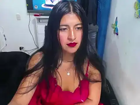 Snapshot of Yunhot_ chatting on 03/07/25, 01:42 Yunhot online show from 03/07/25, 01:42