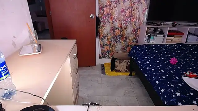 yselahot online show from 03/07/25, 11:27