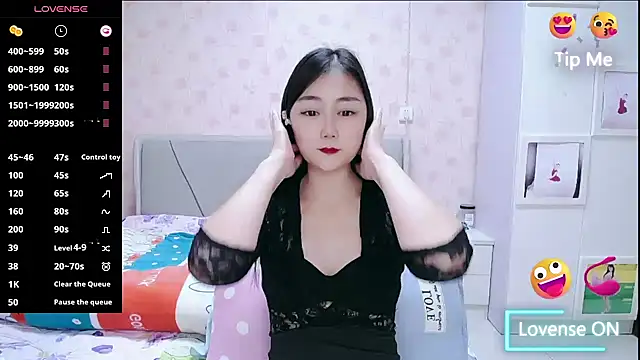 Elvira baby online show from 11/23/25, 07:41