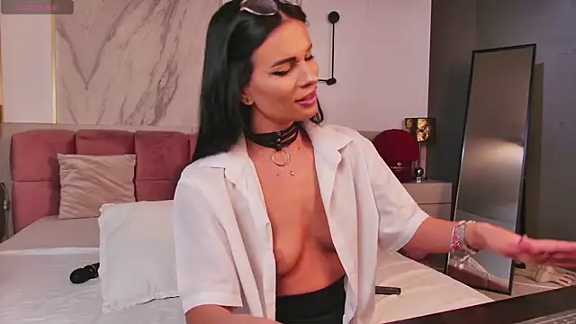 EllaViceX online show from 02/03/25, 07:51