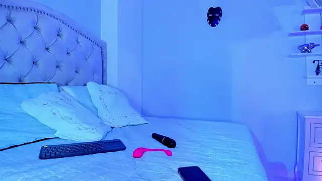 CamileHolmes online show from 02/16/25, 03:58