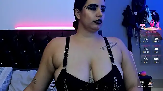 MariaGaitan online show from 11/24/25, 07:02