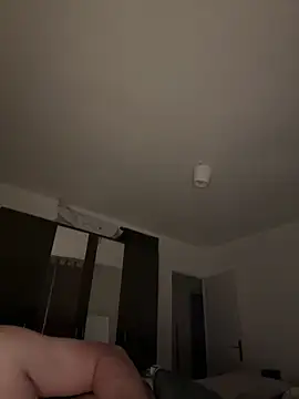 Tomhot3869 online show from 04/20/26, 08:54