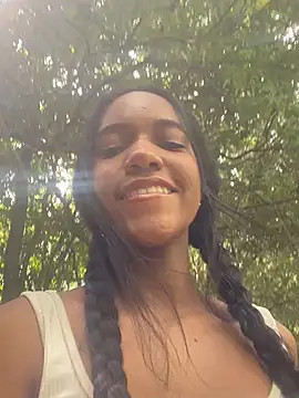 Snapshot of Tina_Rouse2 chatting on 01/24/25, 04:28 Tina Rouse2 online show from 01/24/25, 04:28