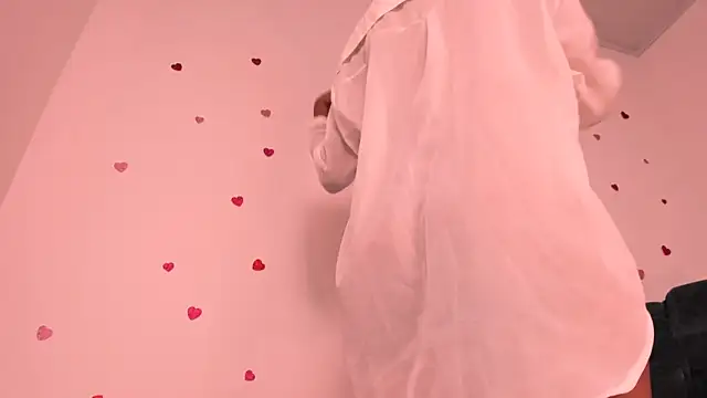 Snapshot of Tina_Rouse2 chatting on 02/15/25, 12:48 Tina Rouse2 online show from 02/15/25, 12:48