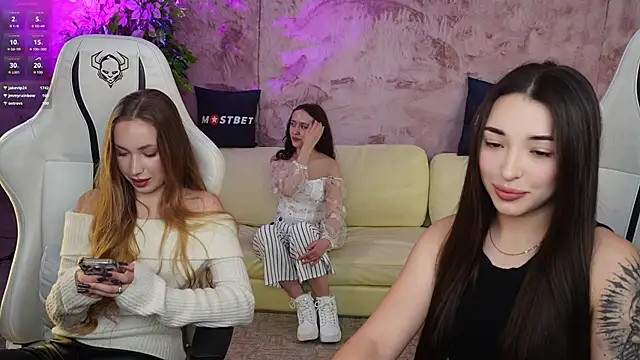 Jasmine Flow online show from 01/11/25, 07:49