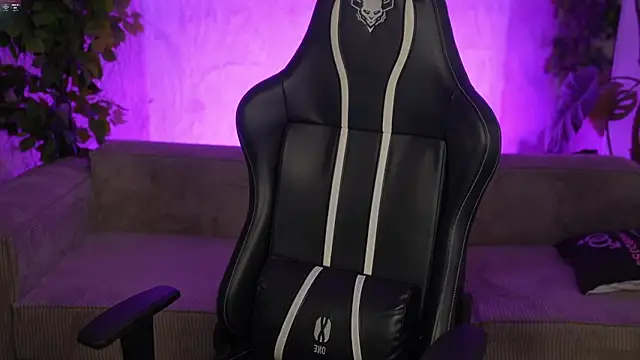 Jasmine Flow online show from 12/16/25, 08:41