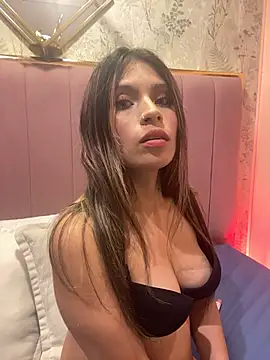 Tiffanysurez  online show from 06/02/26, 08:00