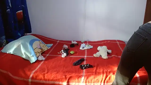 clarisse69 online show from 04/27/26, 09:35