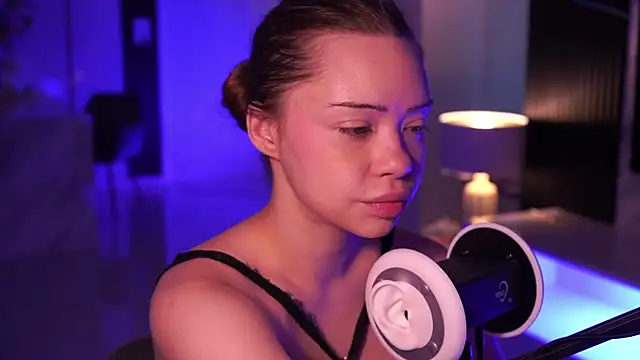 VixenMia online show from 12/01/25, 03:11